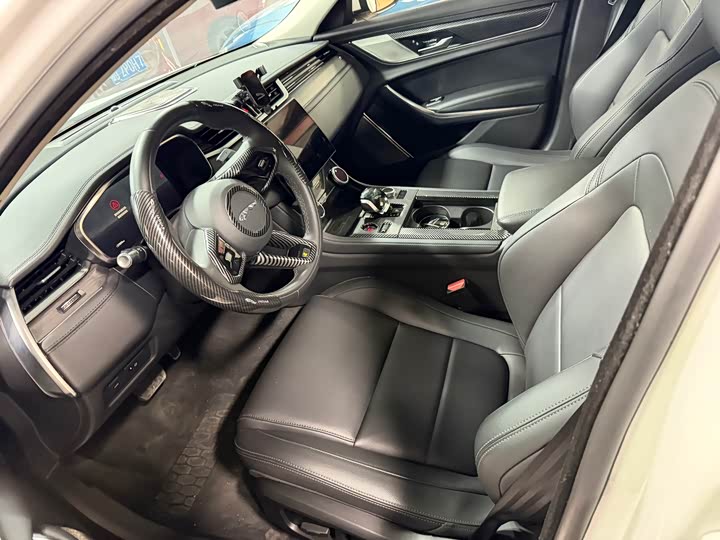 Фото 3 - Jaguar XF L