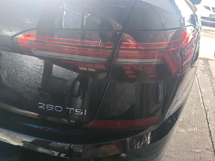 Фото 13 - Volkswagen Passat