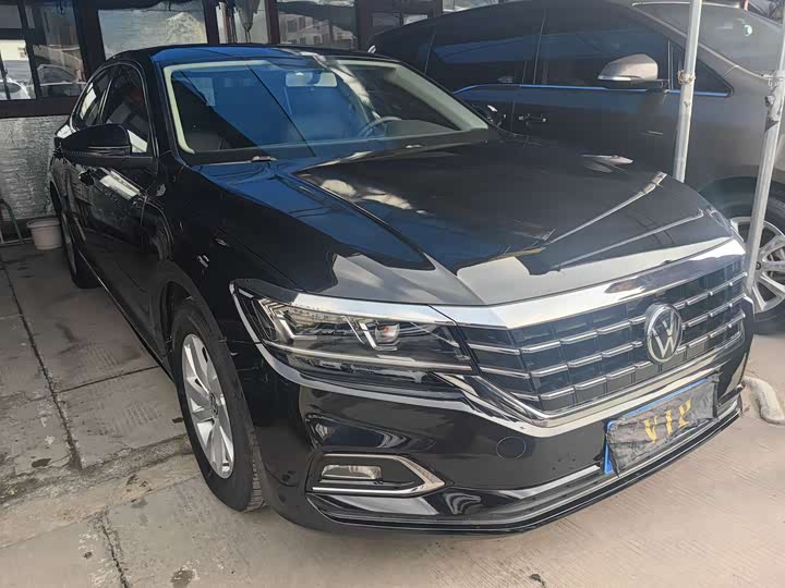 Фото 3 - Volkswagen Passat