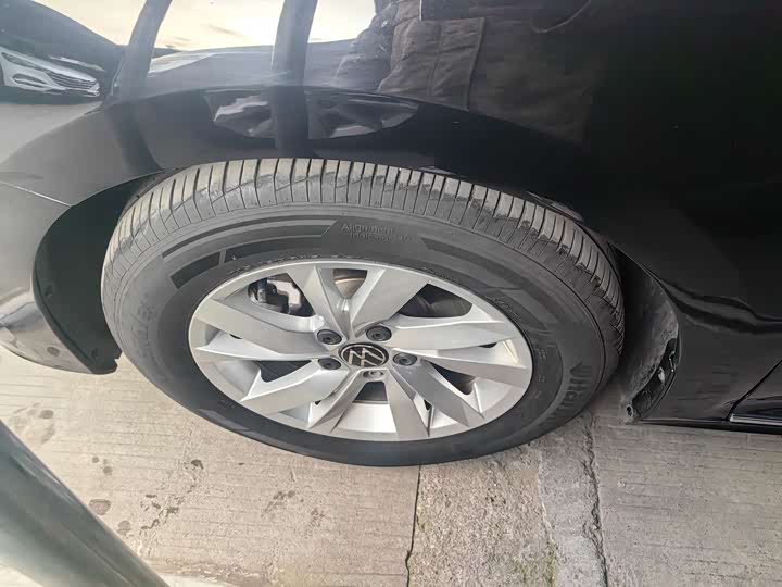 Фото 4 - Volkswagen Passat