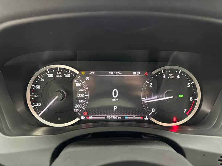 Фото 14 - Jaguar XE L