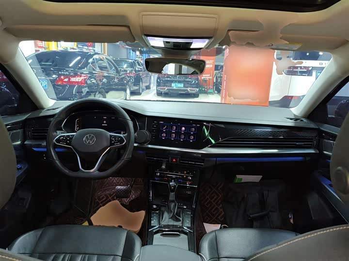 Фото 10 - Volkswagen Passat