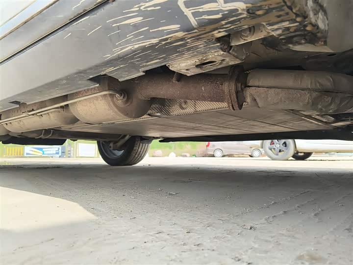 Фото 16 - BYD Tang Hybrid/EV