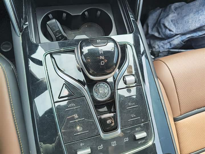 Фото 7 - BYD Tang Hybrid/EV