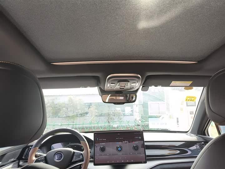 Фото 9 - BYD Tang Hybrid/EV