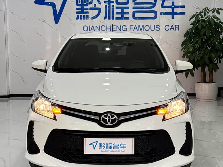 Фото 2 - Toyota Vios FS