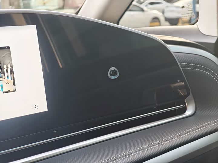 Фото 32 - Maxus G90