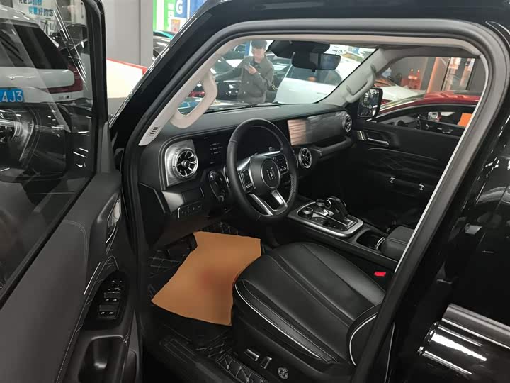 Фото 16 - Tank 300