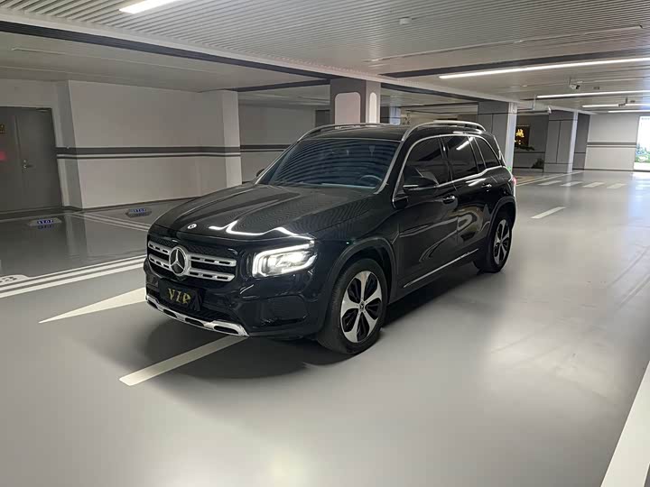 Фото 1 - Mercedes-Benz GLB-Class