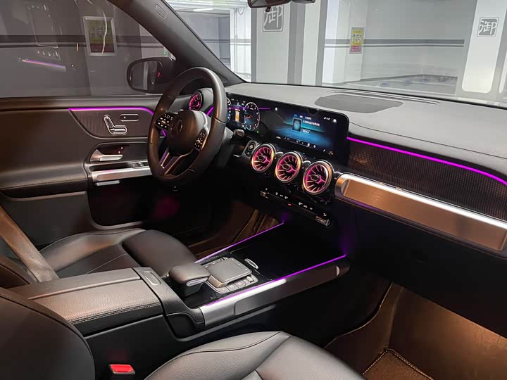 Фото 23 - Mercedes-Benz GLB-Class