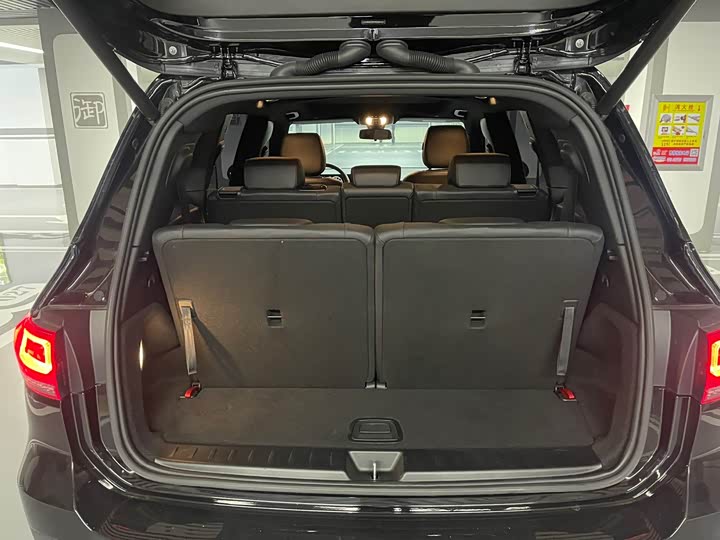 Фото 24 - Mercedes-Benz GLB-Class