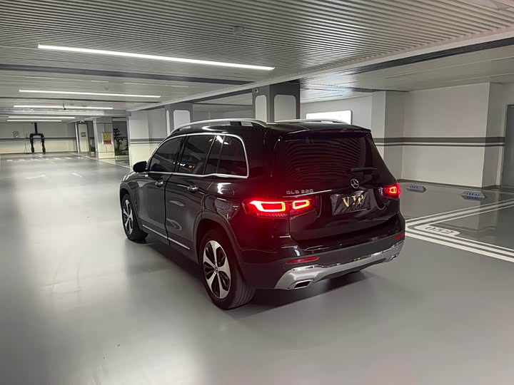 Фото 27 - Mercedes-Benz GLB-Class