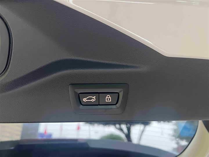 Фото 18 - BMW X5