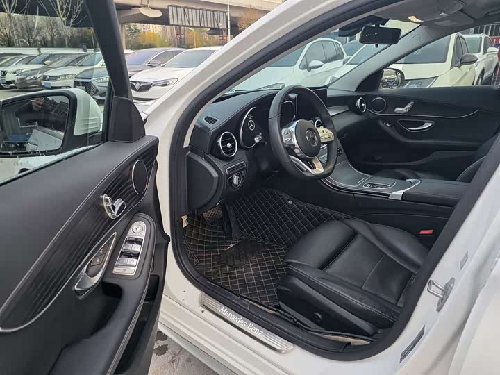 Фото 3 - Mercedes-Benz C-Class