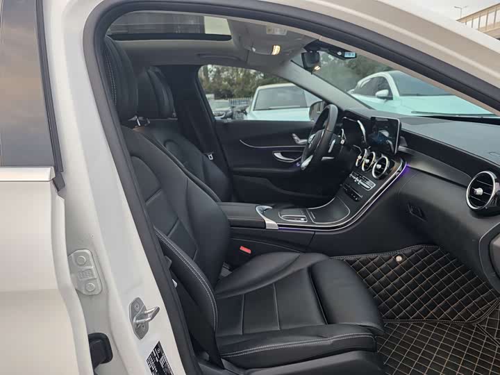 Фото 6 - Mercedes-Benz C-Class