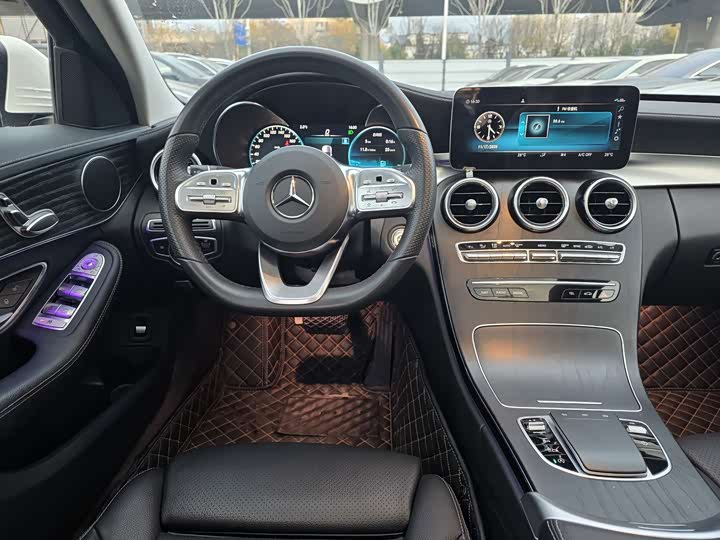 Фото 8 - Mercedes-Benz C-Class