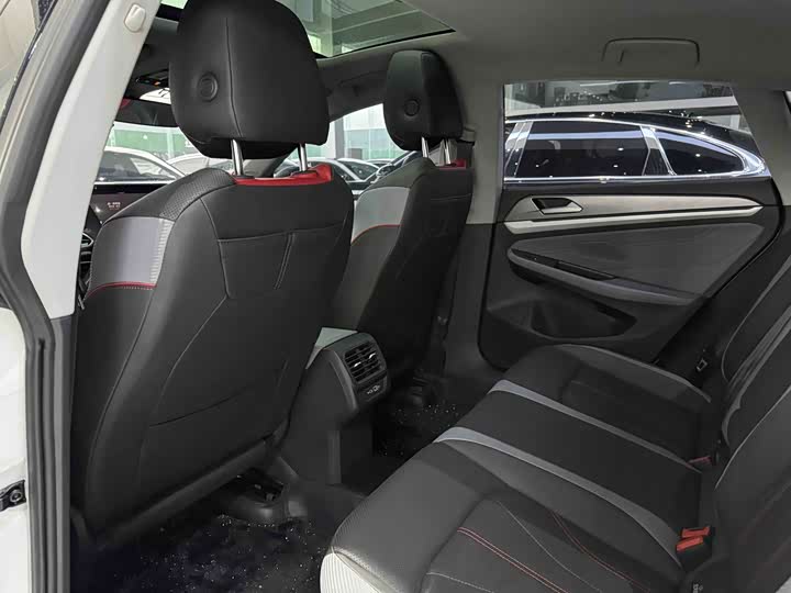 Фото 10 - Volkswagen Lamando L