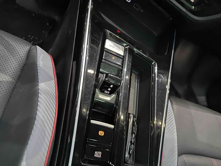 Фото 12 - Volkswagen Lamando L