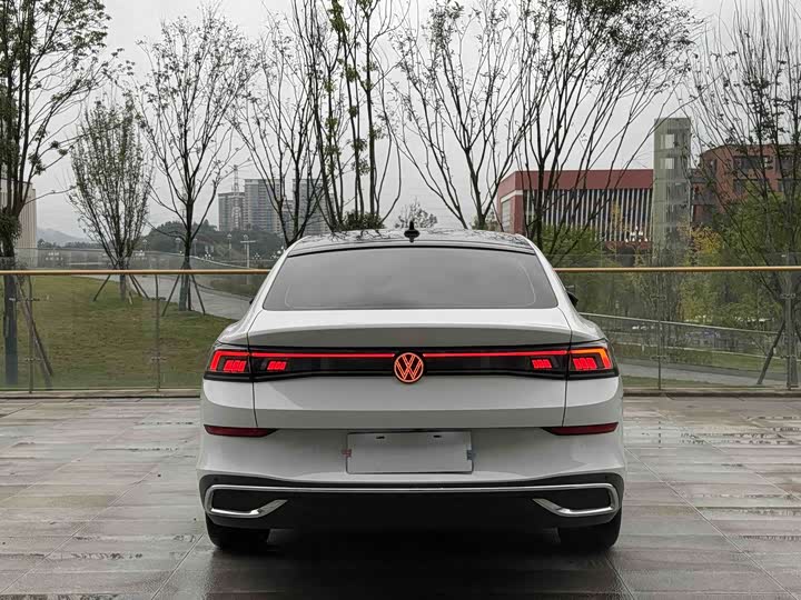 Фото 17 - Volkswagen Lamando L