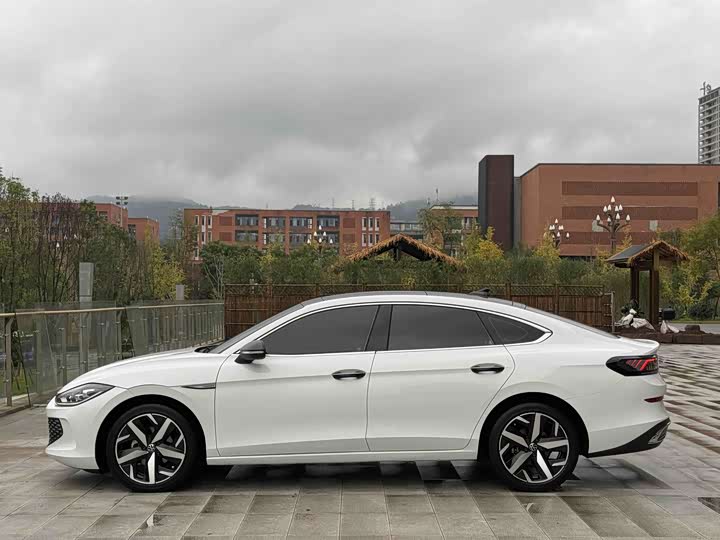 Фото 19 - Volkswagen Lamando L