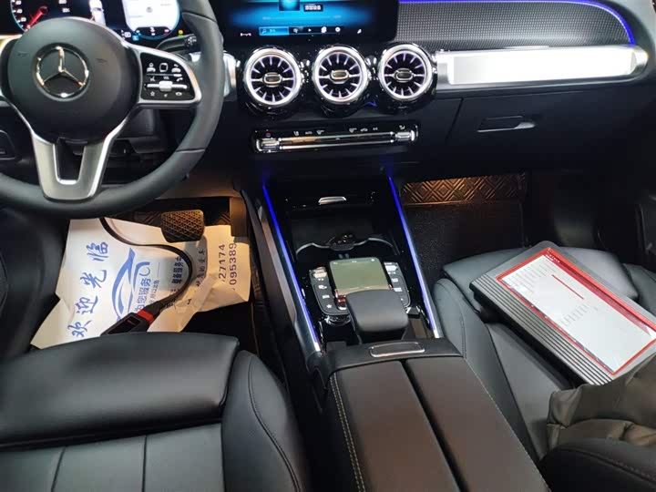 Фото 14 - Mercedes-Benz GLB-Class