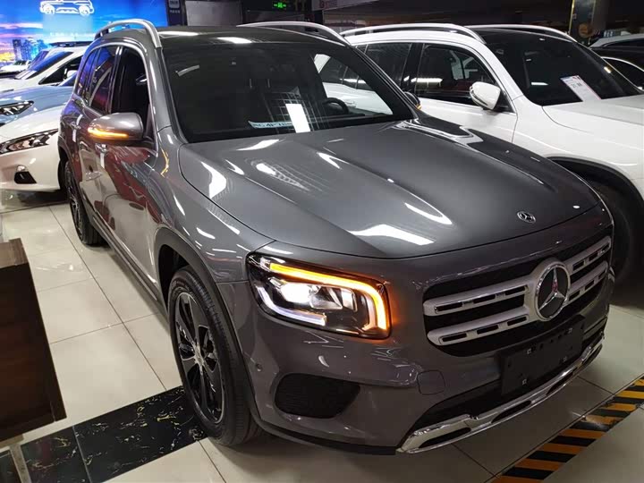 Фото 4 - Mercedes-Benz GLB-Class