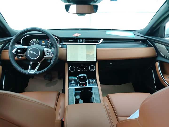 Фото 12 - Jaguar XF L