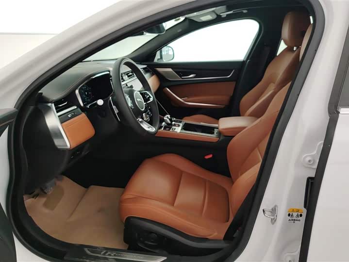 Фото 9 - Jaguar XF L