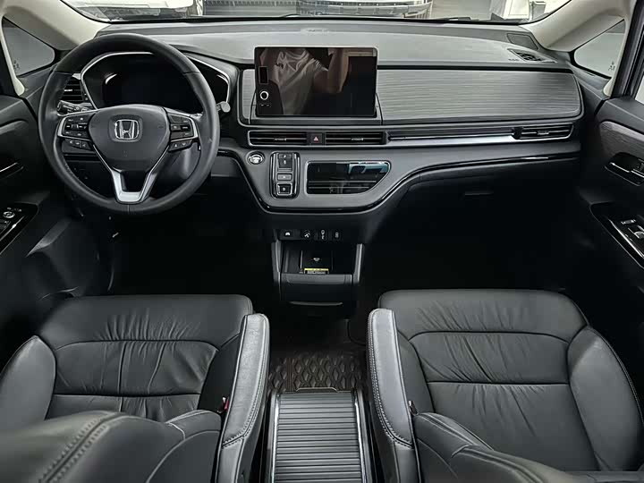 Фото 6 - Honda Elysion