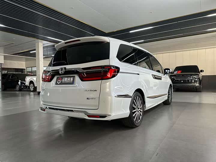 Фото 9 - Honda Elysion
