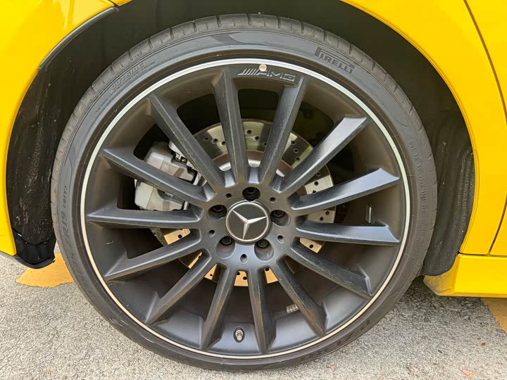 Фото 15 - Mercedes-Benz A-Class AMG