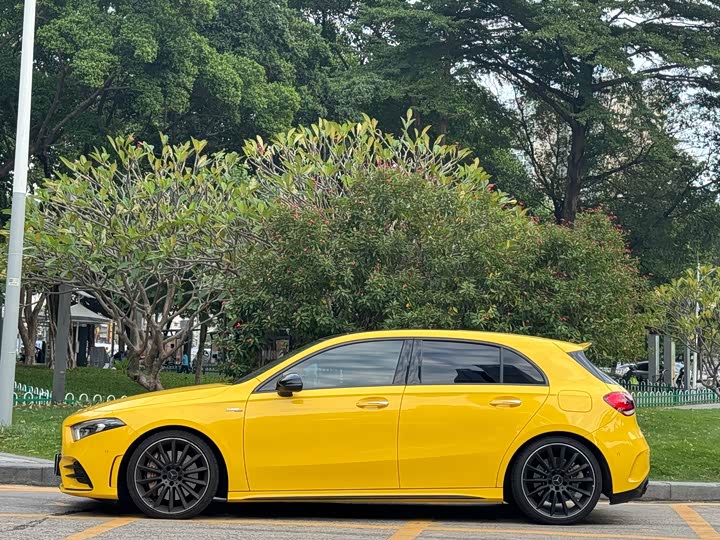 Фото 4 - Mercedes-Benz A-Class AMG
