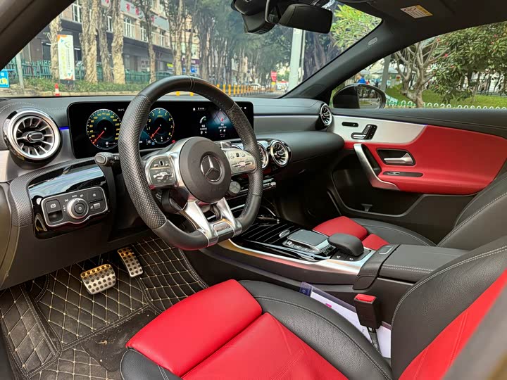 Фото 5 - Mercedes-Benz A-Class AMG