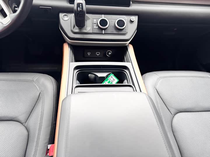 Фото 13 - Land Rover Defender