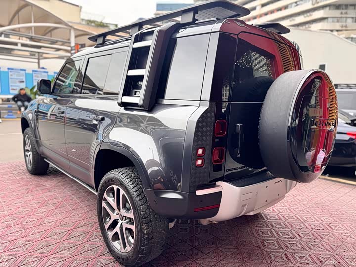 Фото 14 - Land Rover Defender