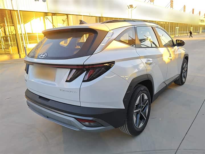 Фото 7 - Hyundai Tucson L