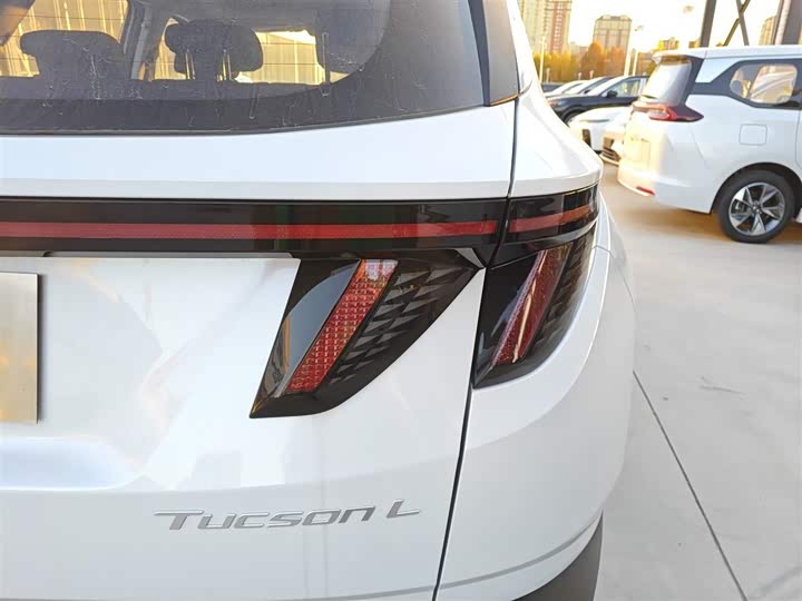 Фото 8 - Hyundai Tucson L