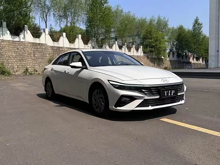 Фото 3 - Hyundai Elantra N line