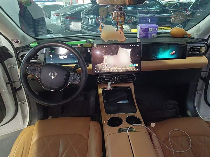 Фото 10 - Leapmotor C11