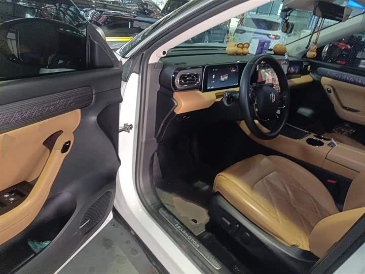 Фото 16 - Leapmotor C11