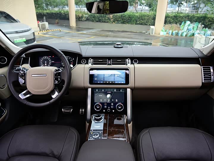 Фото 10 - Land Rover Range Rover