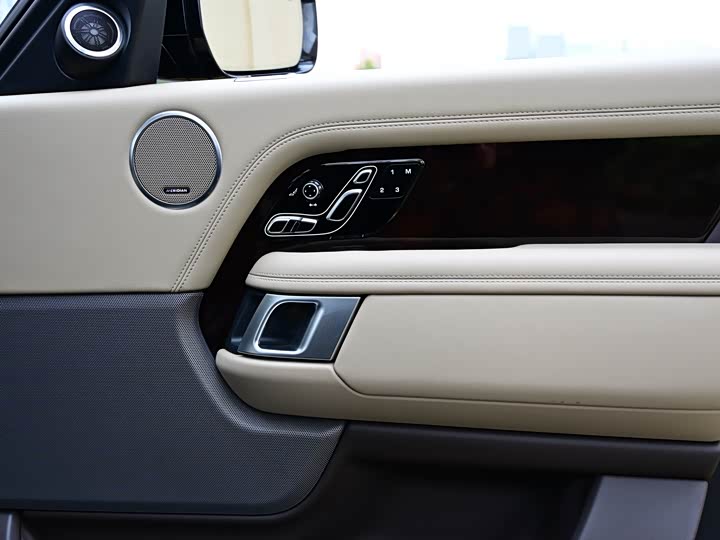 Фото 19 - Land Rover Range Rover