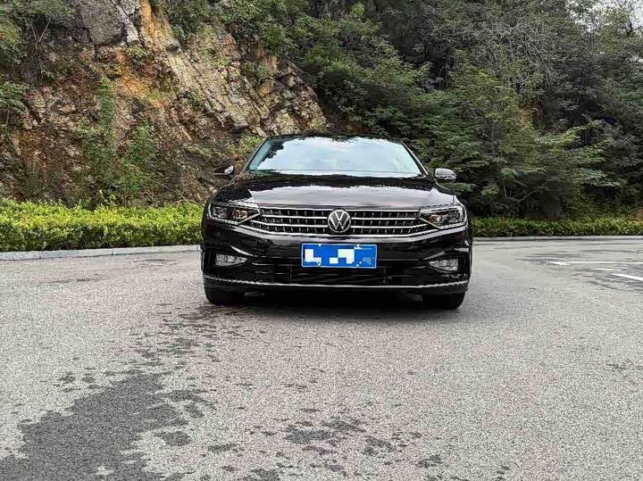 Фото 3 - Volkswagen Magotan