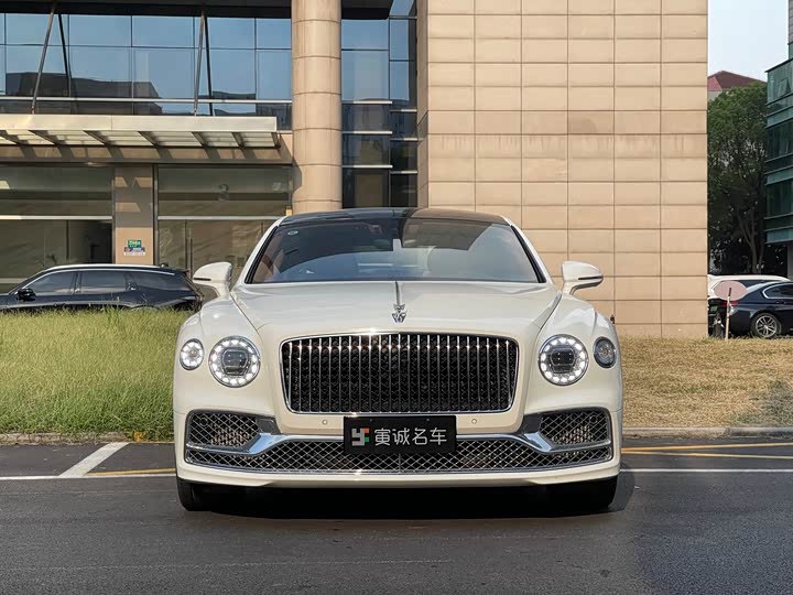 Фото 2 - Bentley Flying Spur