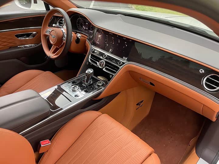 Фото 22 - Bentley Flying Spur