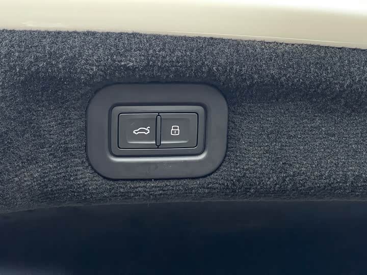 Фото 40 - Bentley Flying Spur