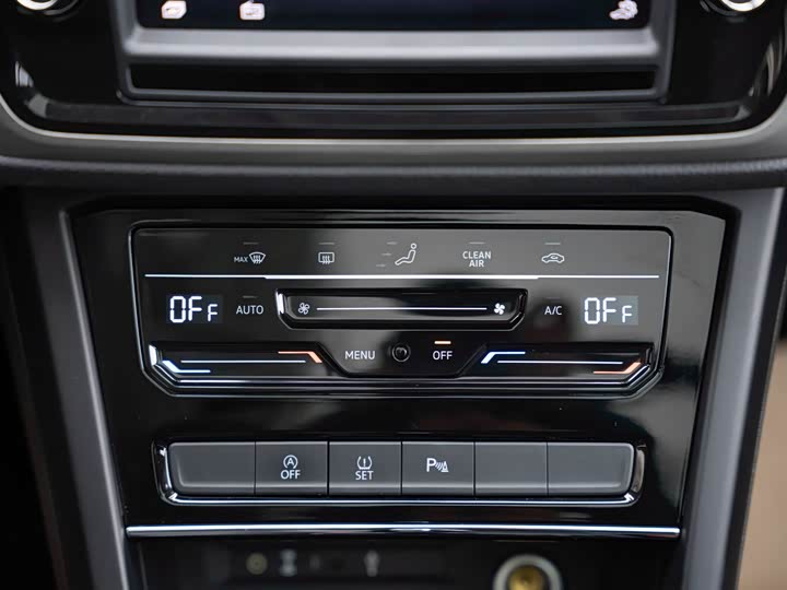 Фото 26 - Volkswagen Touran L