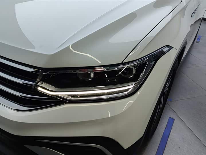 Фото 5 - Volkswagen Tiguan L Pro