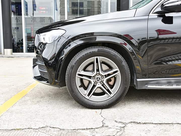 Фото 11 - Mercedes-Benz GLE-Class