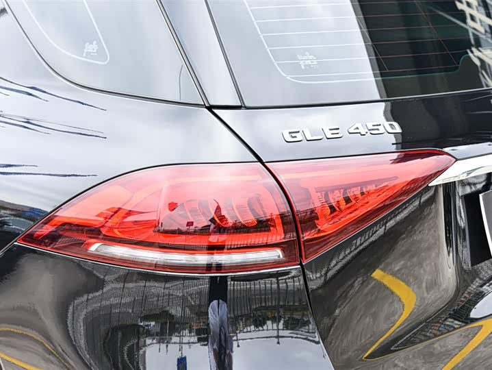 Фото 13 - Mercedes-Benz GLE-Class